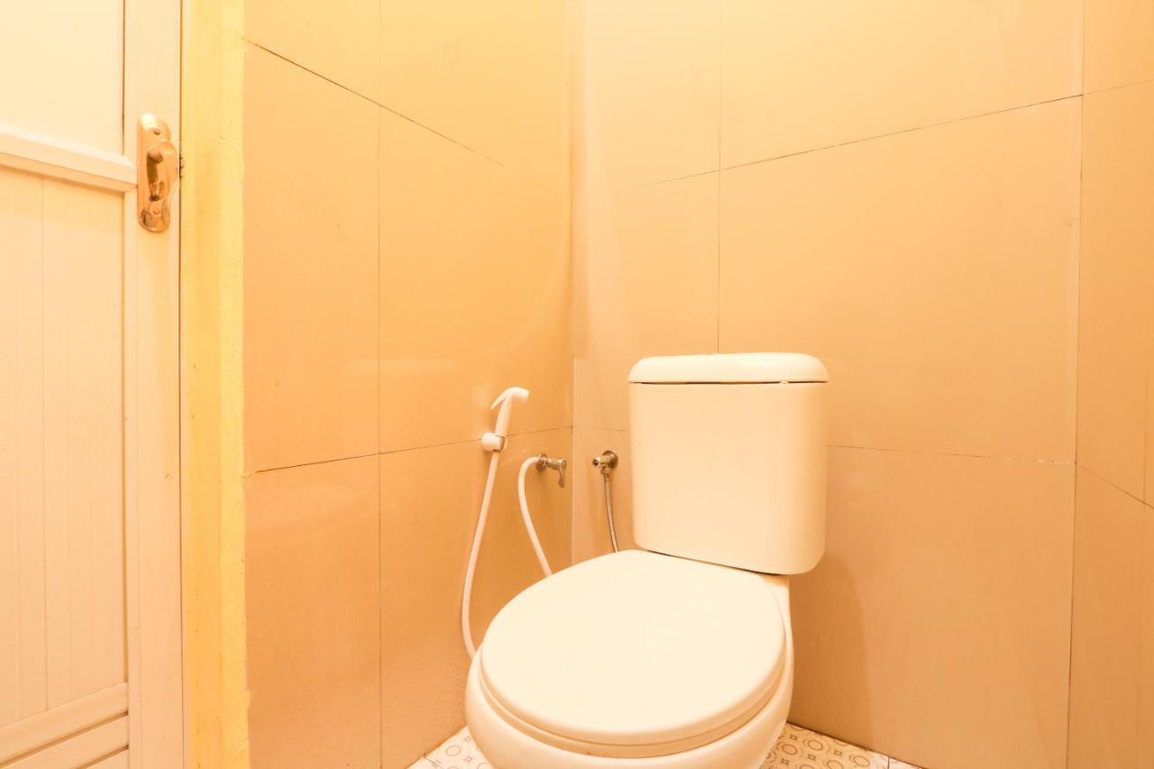 Oyo Life 3064 Mahameru Kost Putra Jembel Kültér fotó